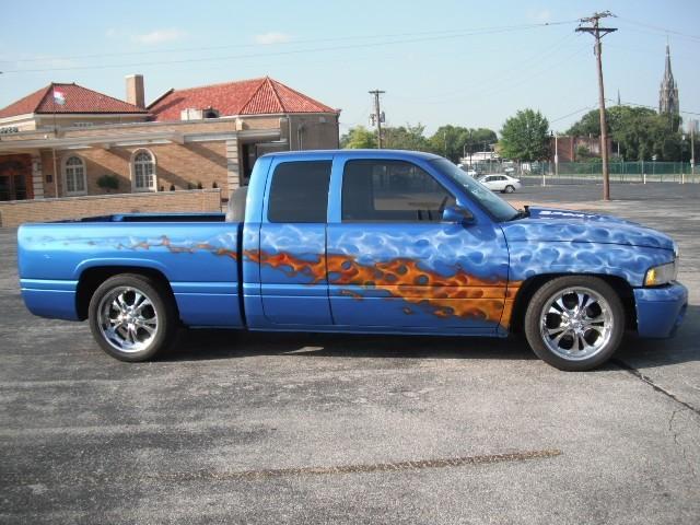 2001 Dodge Ram Pickup SLT