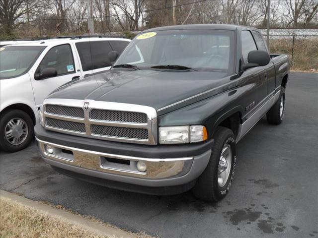 2001 Dodge Ram Pickup Base