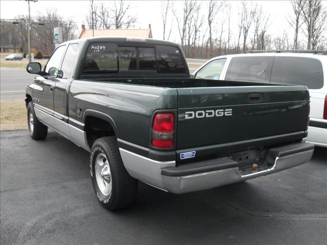 2001 Dodge Ram Pickup Base