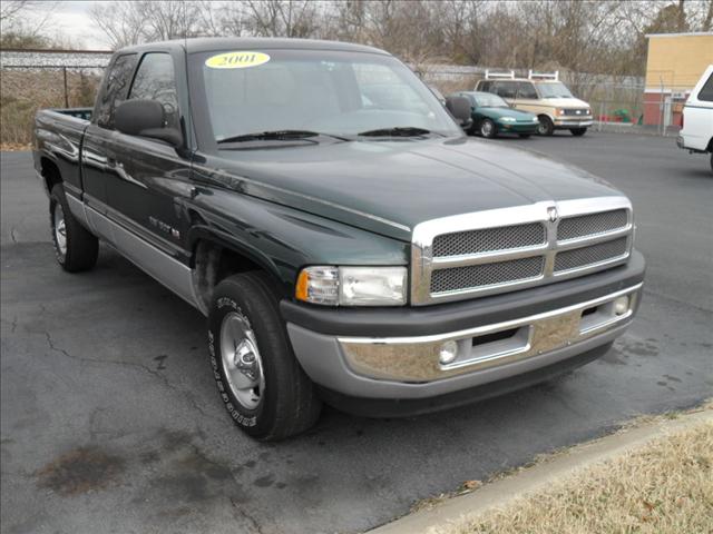 2001 Dodge Ram Pickup Base