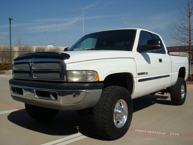 2002 Dodge Ram Pickup SLT