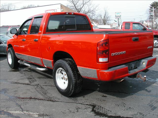 2002 Dodge Ram Pickup Base