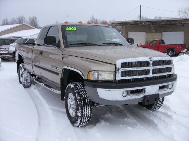 2002 Dodge Ram Pickup 4dr Sdn 4.2L Quattro LWB Auto