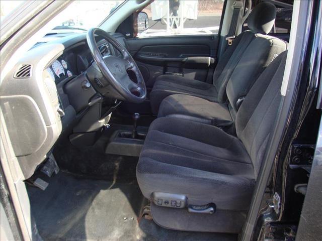 2002 Dodge Ram Pickup SLT