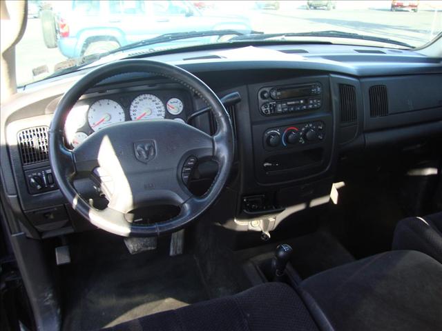 2002 Dodge Ram Pickup SLT