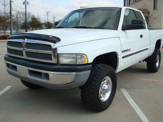 2002 Dodge Ram Pickup SLT