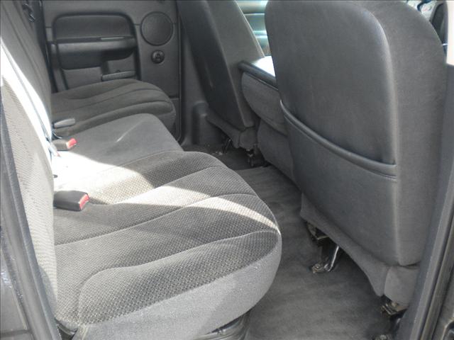 2002 Dodge Ram Pickup Base