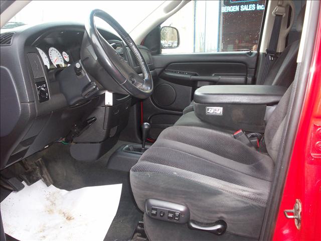 2002 Dodge Ram Pickup SLT