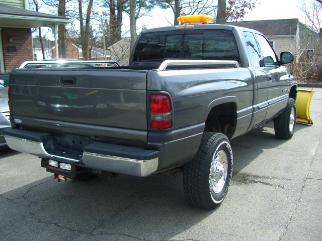 2002 Dodge Ram Pickup SLT