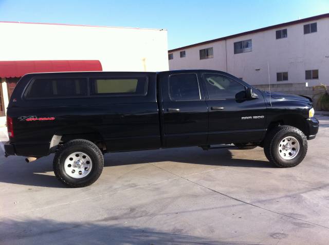 2003 Dodge Ram Pickup SL2