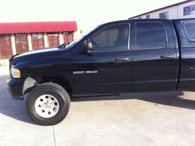 2003 Dodge Ram Pickup SL2