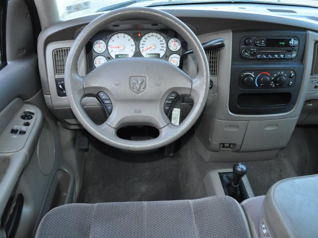 2003 Dodge Ram Pickup SLT