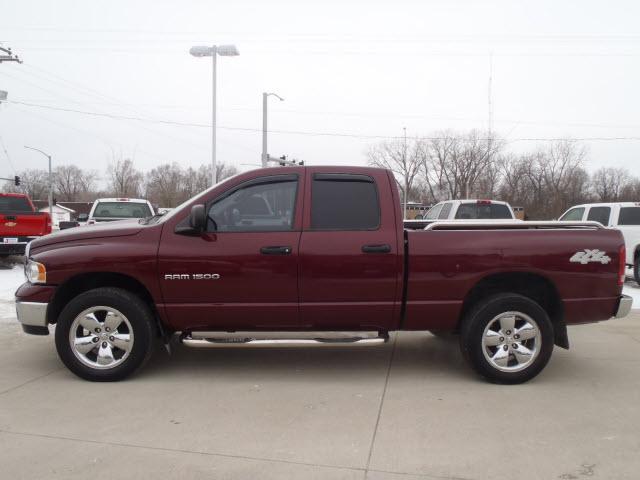 2003 Dodge Ram Pickup 2dr Reg Cab 120.5 WB ST