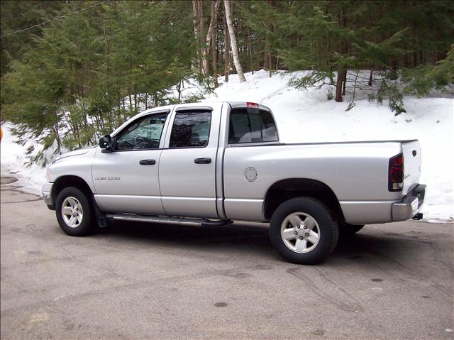 2003 Dodge Ram Pickup SLT