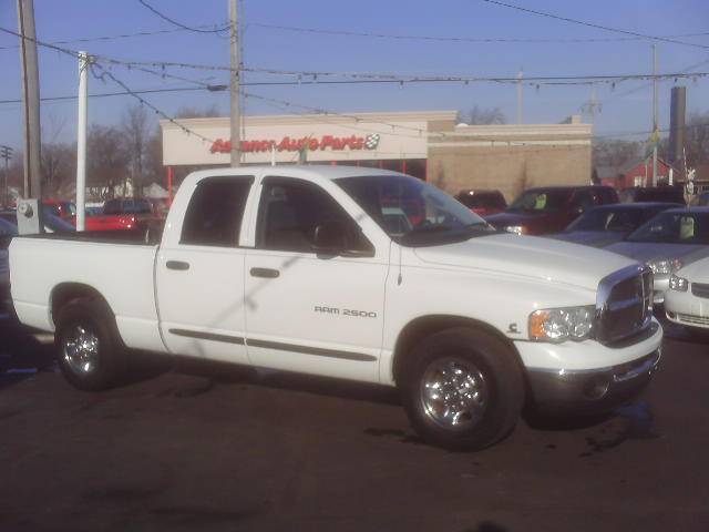 2003 Dodge Ram Pickup LS 4DR Sedan