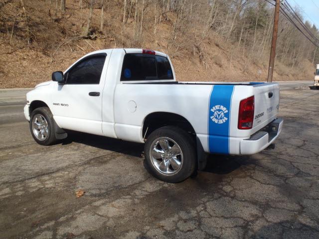 2003 Dodge Ram Pickup DRW Work Truck