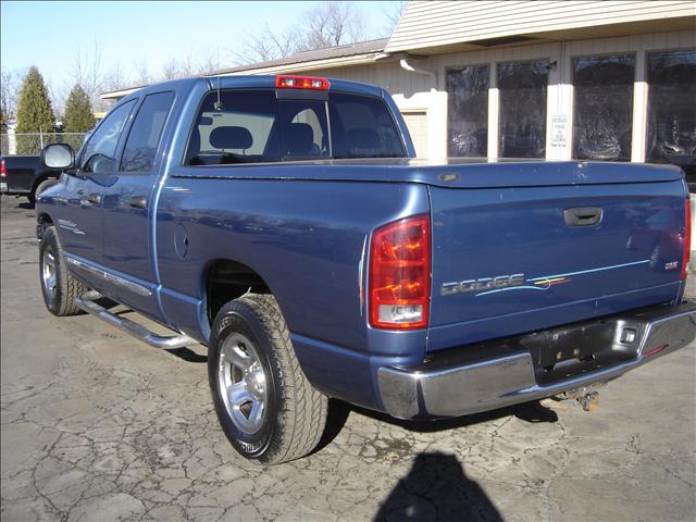 2004 Dodge Ram Pickup SLT