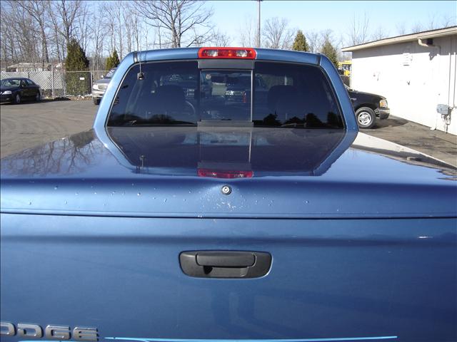 2004 Dodge Ram Pickup SLT