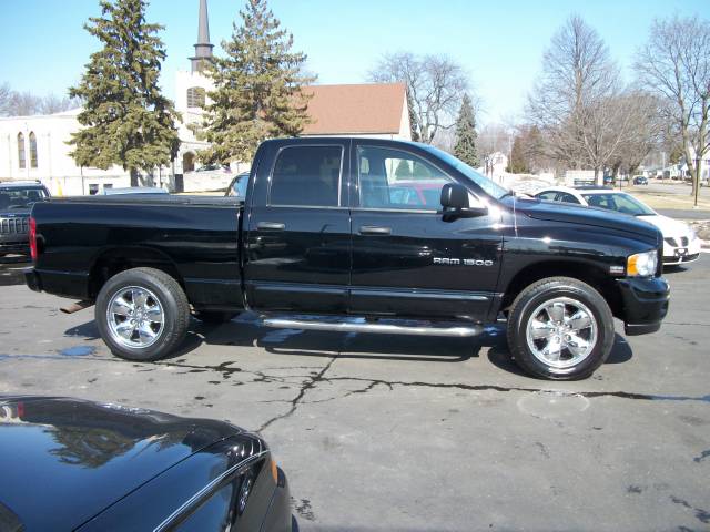 2004 Dodge Ram Pickup SL2