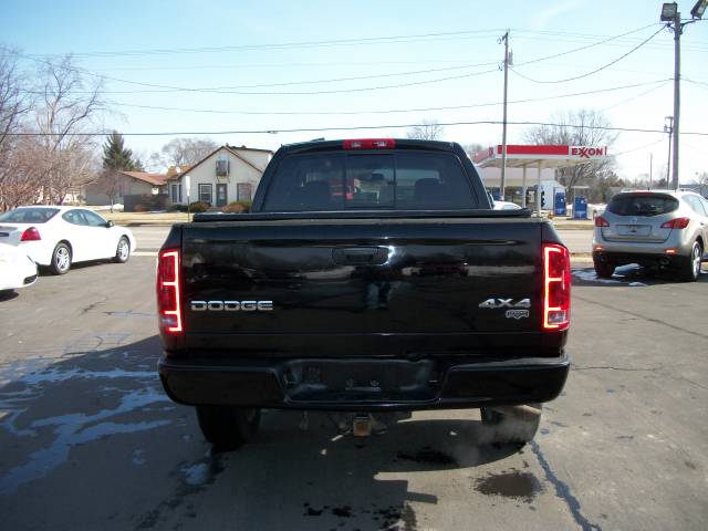 2004 Dodge Ram Pickup SL2