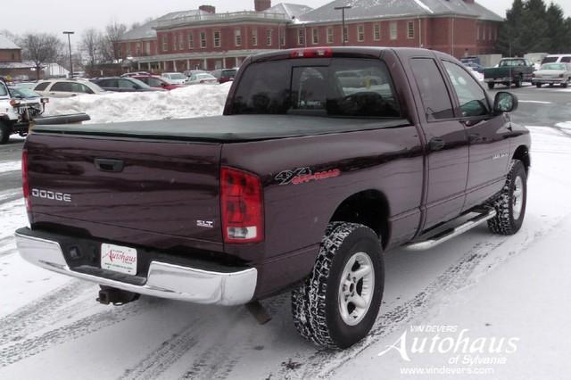 2004 Dodge Ram Pickup SLT