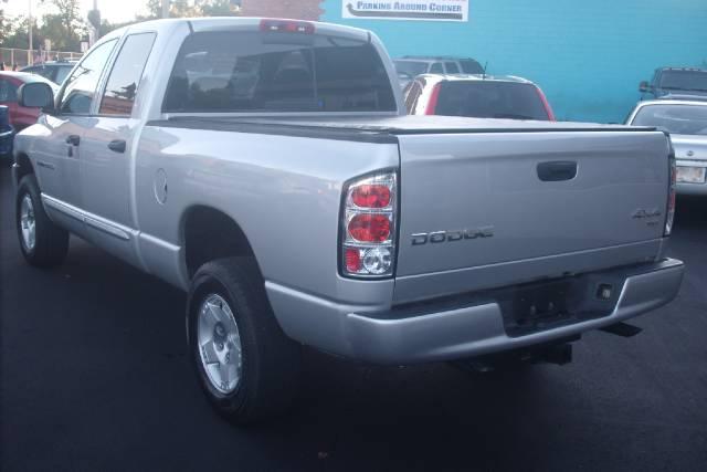 2004 Dodge Ram Pickup SLT