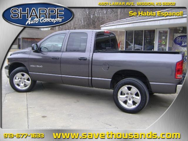 2004 Dodge Ram Pickup SLT