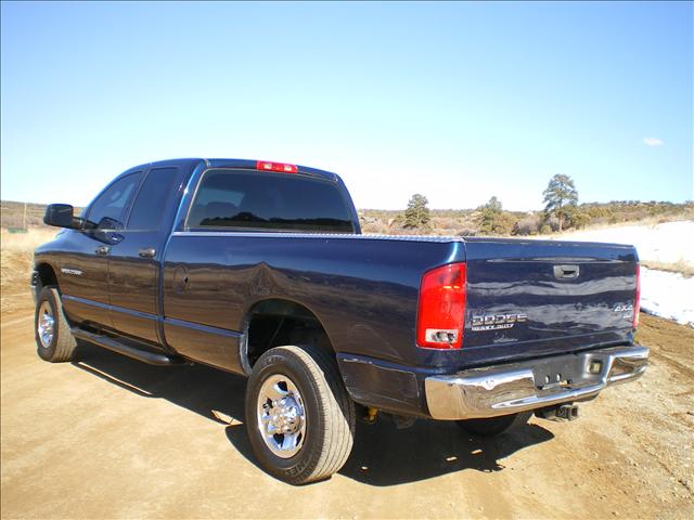 2004 Dodge Ram Pickup SLT