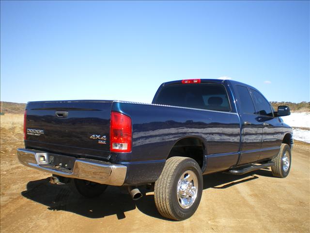 2004 Dodge Ram Pickup SLT