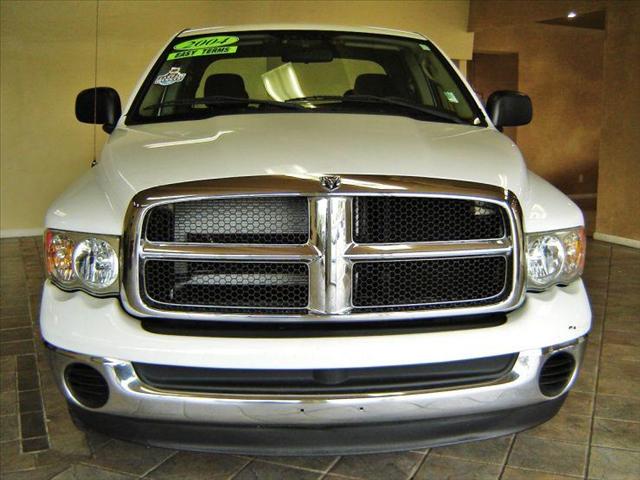 2004 Dodge Ram Pickup SLT