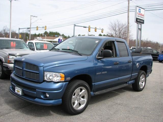 2005 Dodge Ram Pickup 4dr 2WD EXT S Wagon