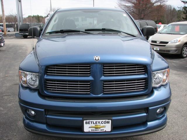 2005 Dodge Ram Pickup 4dr 2WD EXT S Wagon