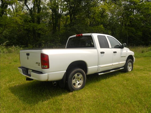 2005 Dodge Ram Pickup 1500 Crew Cab