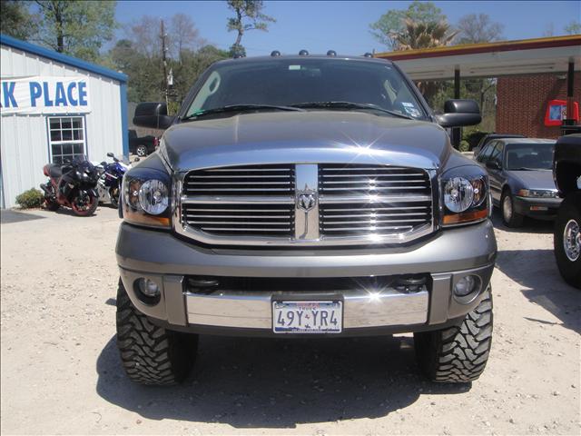 2006 Dodge Ram Pickup Sport, Soft Top