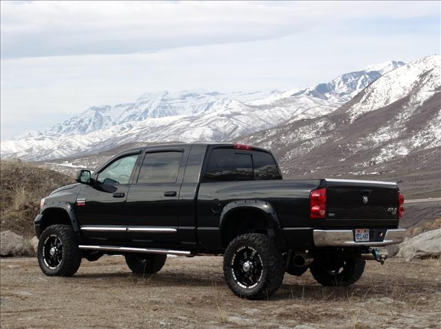 2008 Dodge Ram Pickup LS 4X4