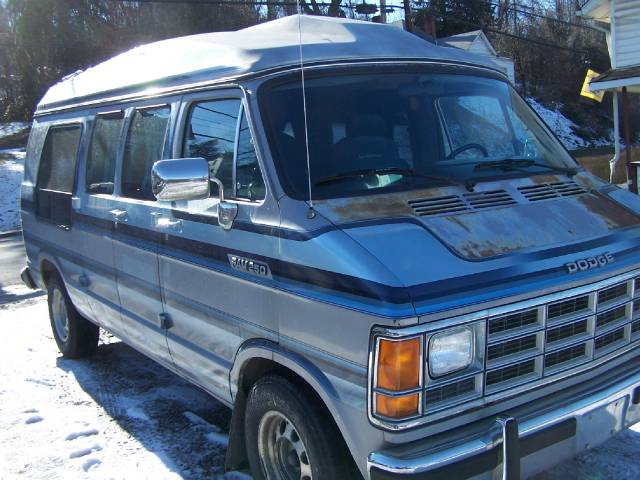 1991 Dodge Ram Van Base