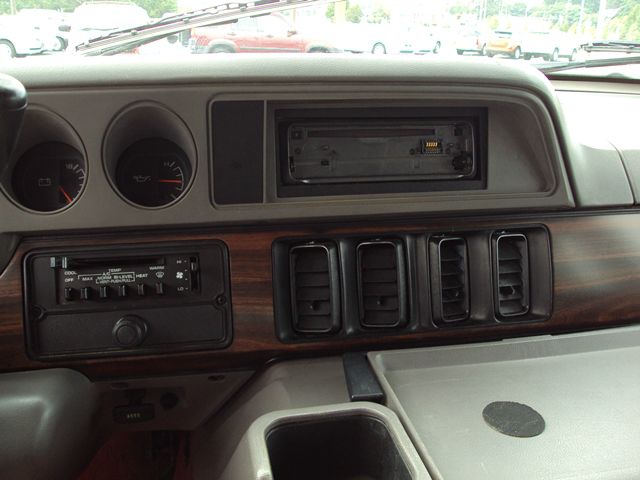 1996 Dodge Ram Van Limited Sport Utility 4D