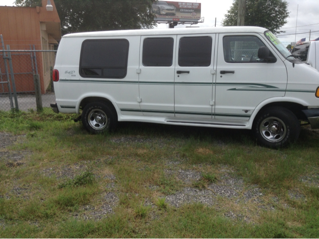 1998 Dodge Ram Van XE 3.5