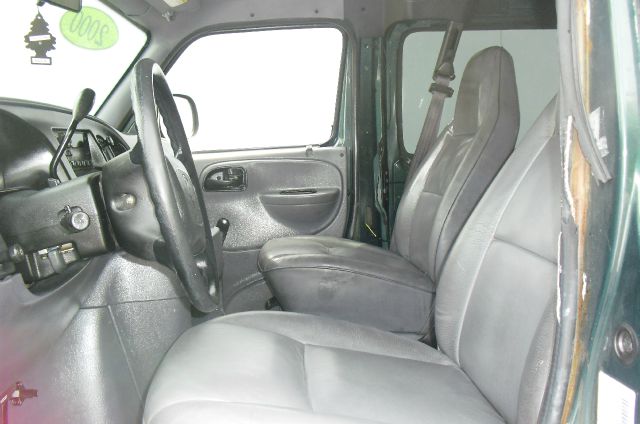 1999 Dodge Ram Van SLT / Big Horn