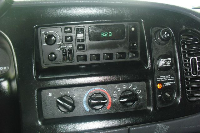 1999 Dodge Ram Van SLT / Big Horn