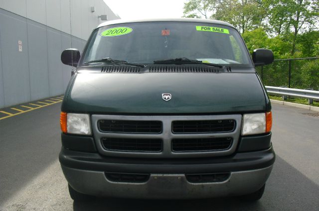 1999 Dodge Ram Van SLT / Big Horn