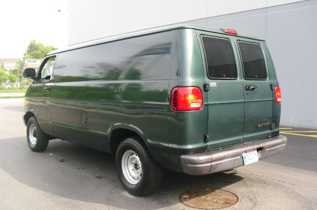 1999 Dodge Ram Van SLT / Big Horn