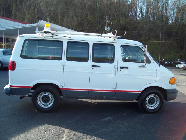 1999 Dodge Ram Van XE 3.5