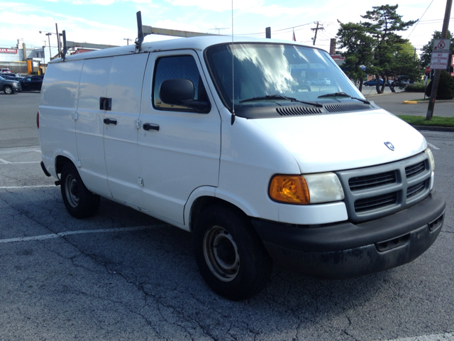 1999 Dodge Ram Van SLT / Big Horn