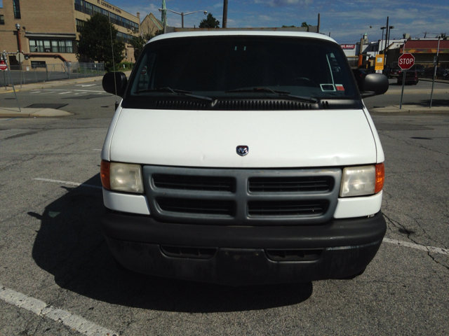 1999 Dodge Ram Van SLT / Big Horn