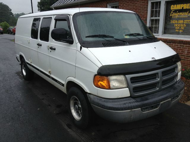 2000 Dodge Ram Van SLT / Big Horn