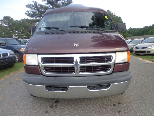 2000 Dodge Ram Van SLT / Big Horn