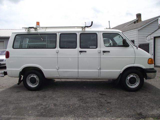 2001 Dodge Ram Van XE 3.5