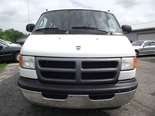 2001 Dodge Ram Van XE 3.5