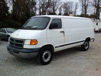 2001 Dodge Ram Van Base